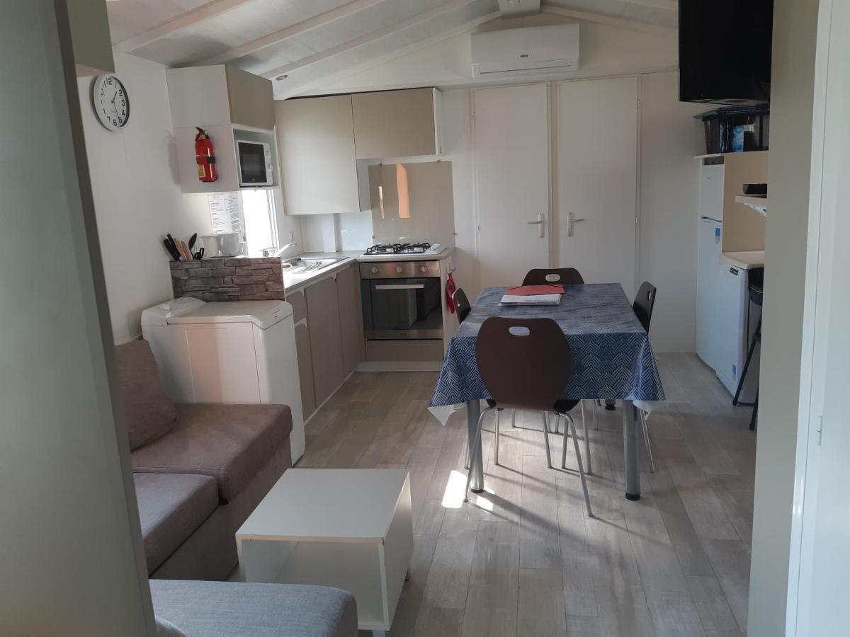 Les Mobiles Homes De La Palmyre Les Mathes Bagian luar foto