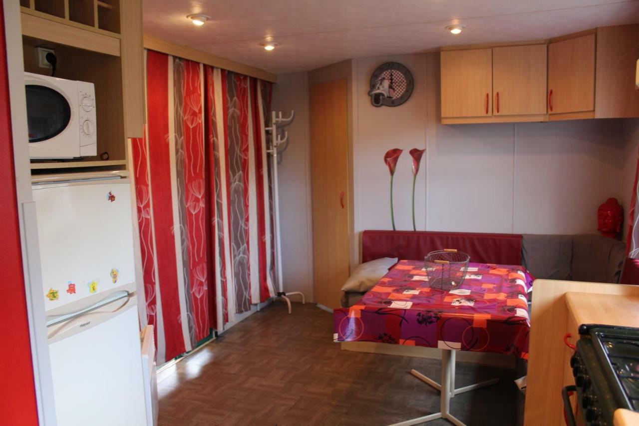 Les Mobiles Homes De La Palmyre Les Mathes Bagian luar foto