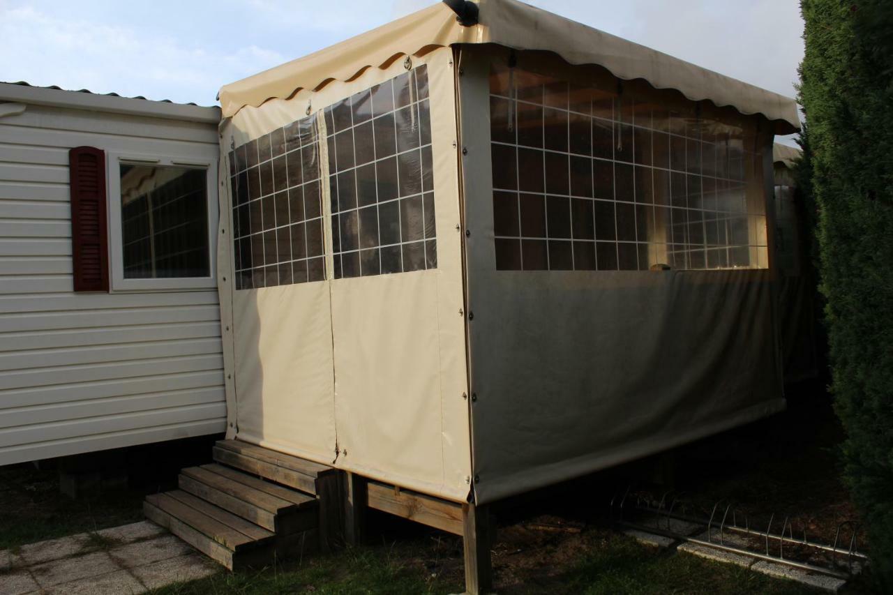 Les Mobiles Homes De La Palmyre Les Mathes Bagian luar foto